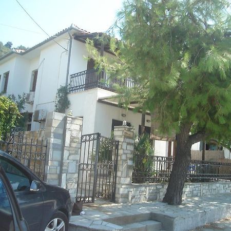 莱福卡斯特龙Stelios Seaside House别墅 外观 照片