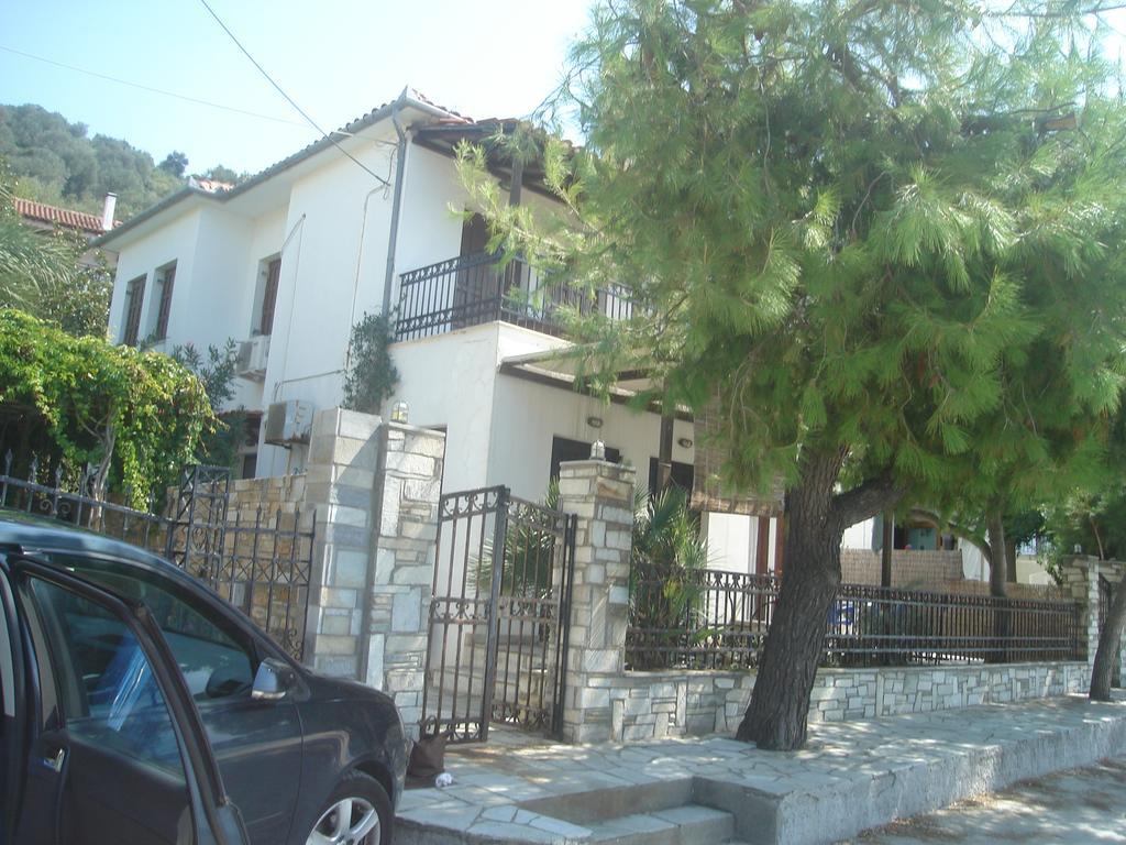 莱福卡斯特龙Stelios Seaside House别墅 外观 照片