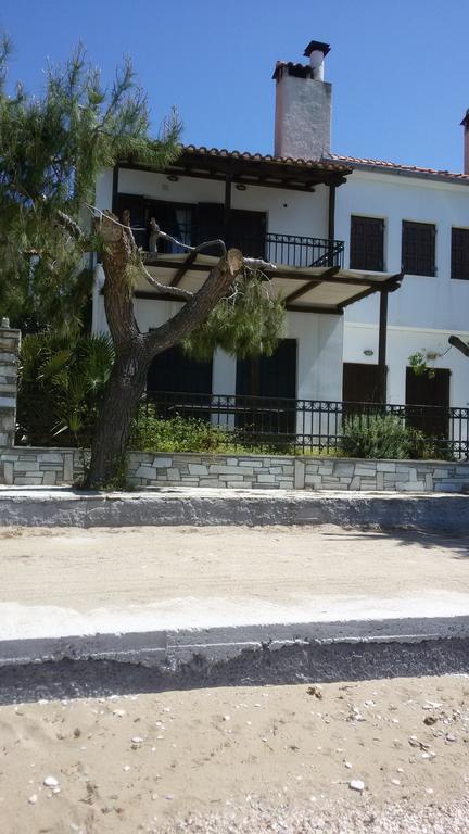 莱福卡斯特龙Stelios Seaside House别墅 外观 照片